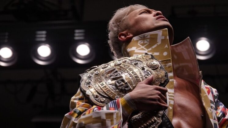 Kazuchika Okada traz de volta o clássico IWGP Heavyweight Championship