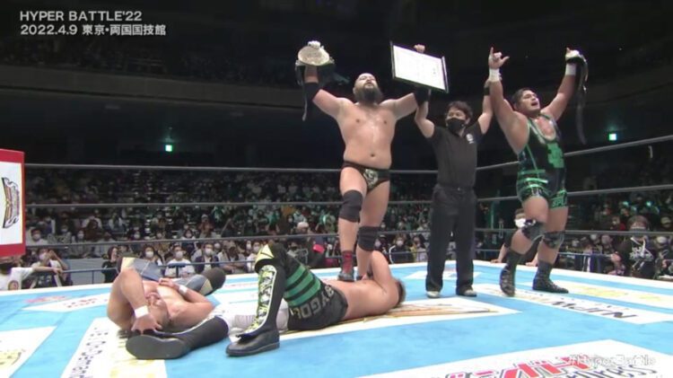 Great O-Khan e Jeff Cobb conquistam o IWGP Heavyweight Tag Team Championship