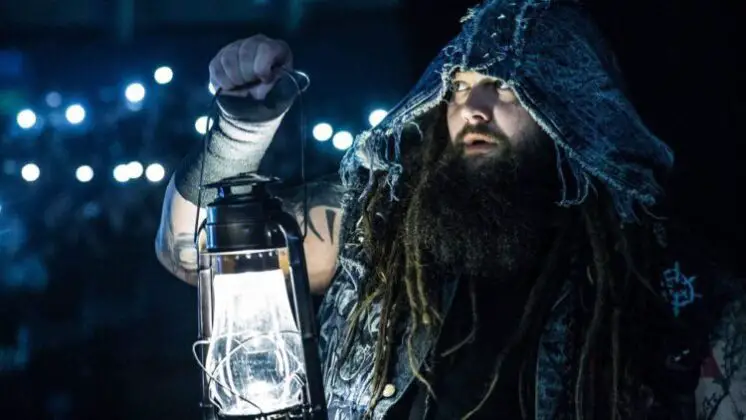 Ex-membro da The Wyatt Family posta mensagem enigmática após o WWE RAW