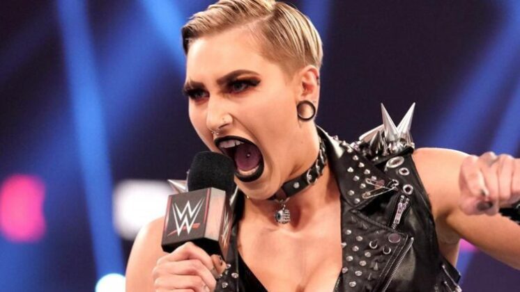 WWE criticada por não saber como usar Rhea Ripley