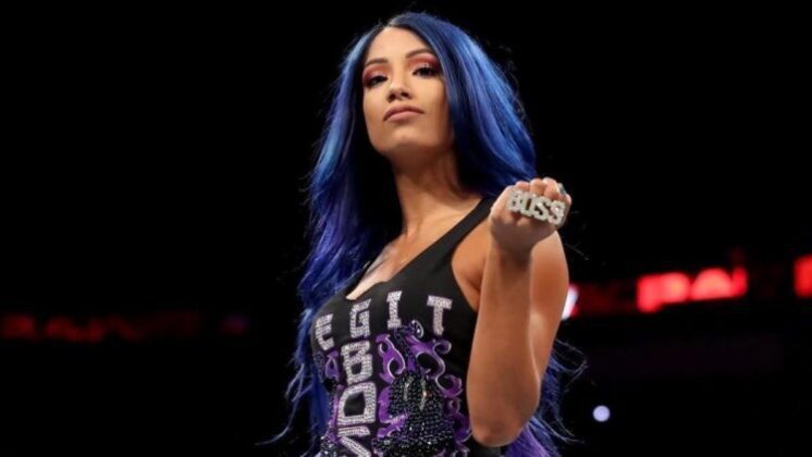 WWE está tentando amenizar a demissão de Sasha Banks