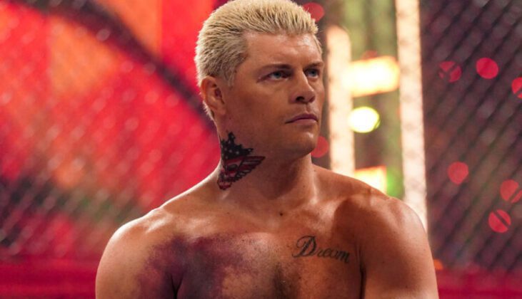 Ex-estrela da WWE reage as especulações de que Cody Rhodes fingiu sua lesão no Hell in a Cell
