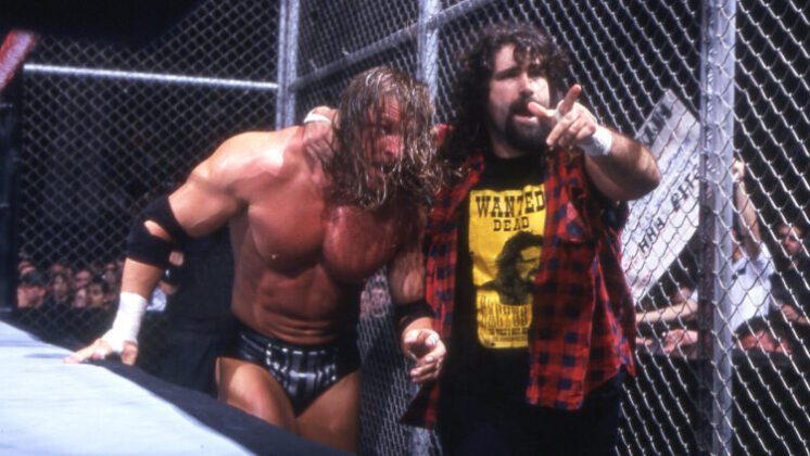 Cobertura: WWE Rivals – Mick Foley vs. Triple H!