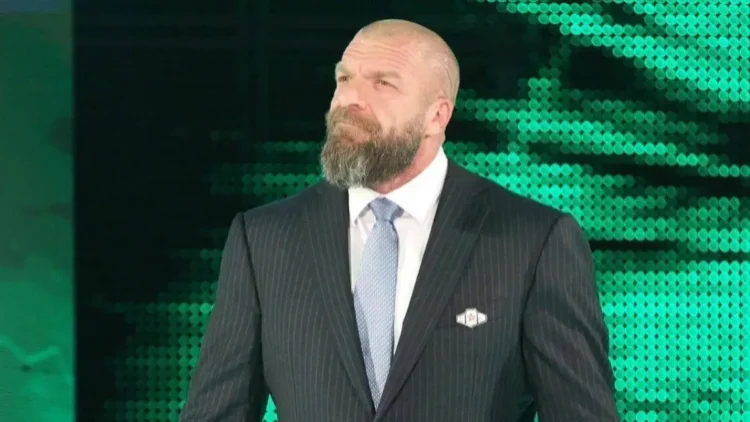 Triple H testa positivo para a COVID-19 e está fora do WWE RAW