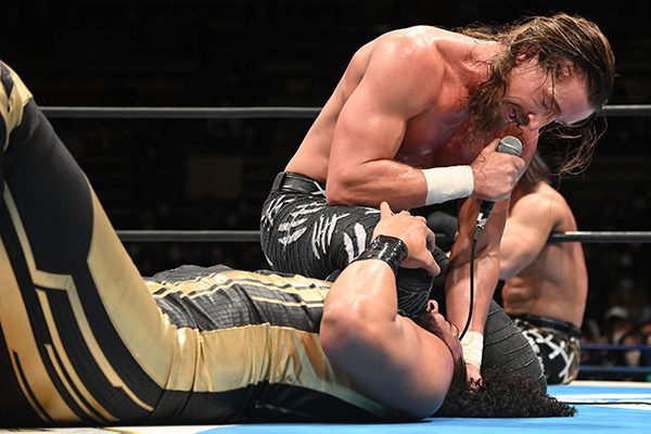 Jay White desafia Hikuleo para uma “Loser Leaves Japan”
