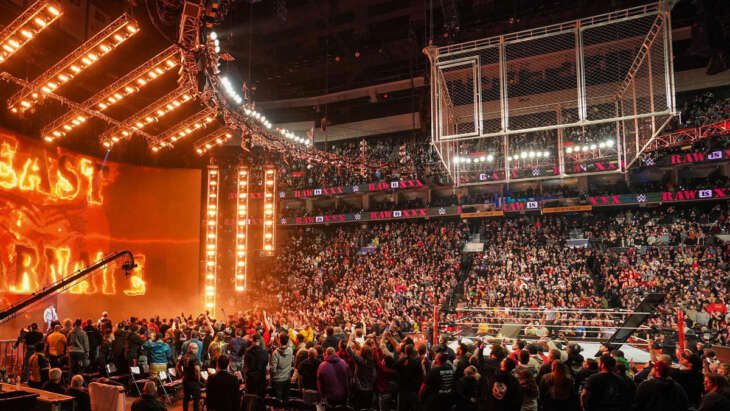 WWE revela cenas exclusivas dos bastidores do RAW XXX