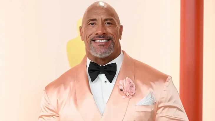 Mark Henry acusa The Rock de copiar seu visual durante o Oscar 2023