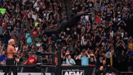 Sting sofreu ferimentos leves no último AEW Dynamite