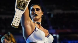 WWE tem grandes planos para Rhea Ripley no Elimination Chamber 2024