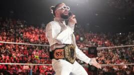 Seth Rollins fará história no WWE Crown Jewel