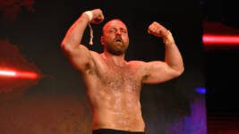 Jon Moxley conquista o AEW International Championship