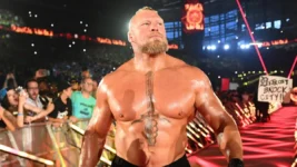 Brock Lesnar não participará do WWE Crown Jewel 2023