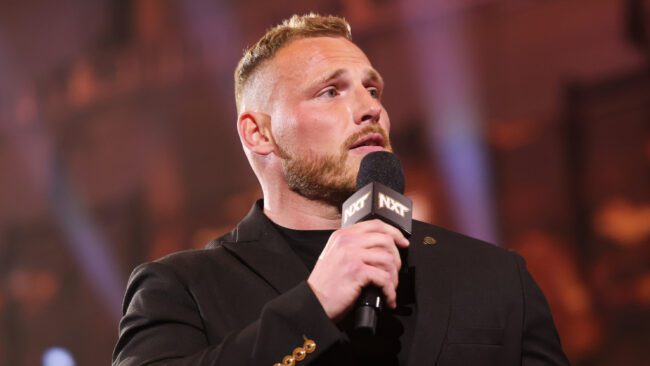 Ridge Holland anuncia pausa em sua carreira na WWE