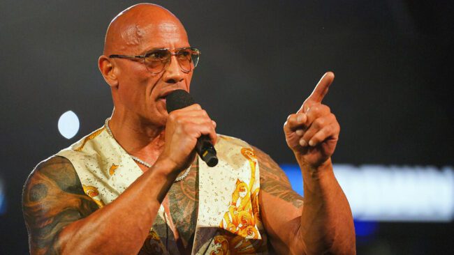 The Rock surpreende fã com viagem para a WrestleMania 40