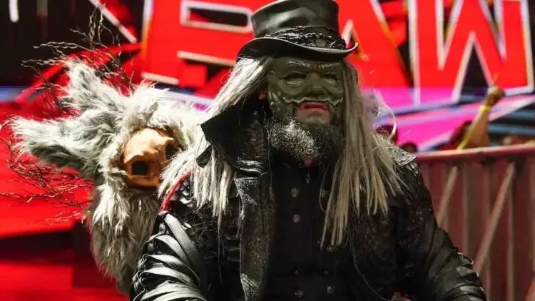 Dark WWE Legend Could Return to Face Uncle Howdy at WrestleMania 41