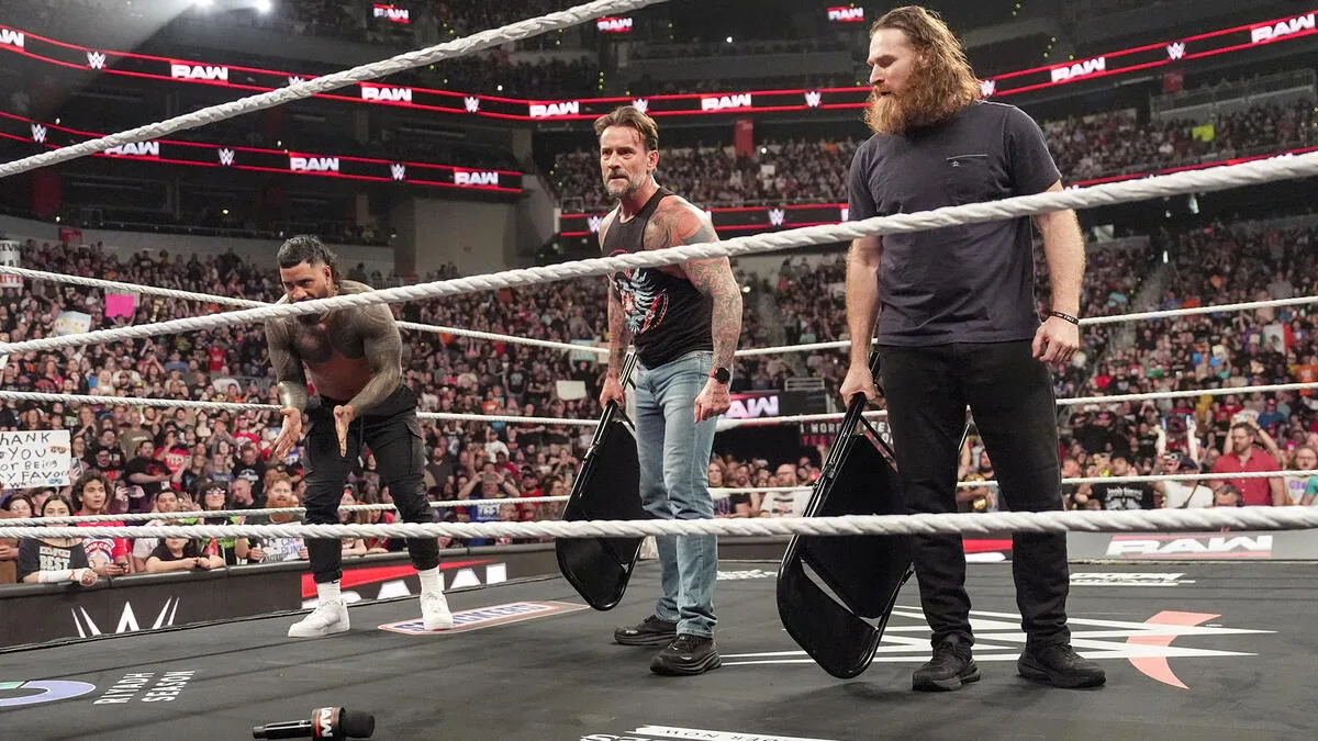 WWE Veteran Criticizes RAW Opening: ‘Does this make any sense to anyone?’