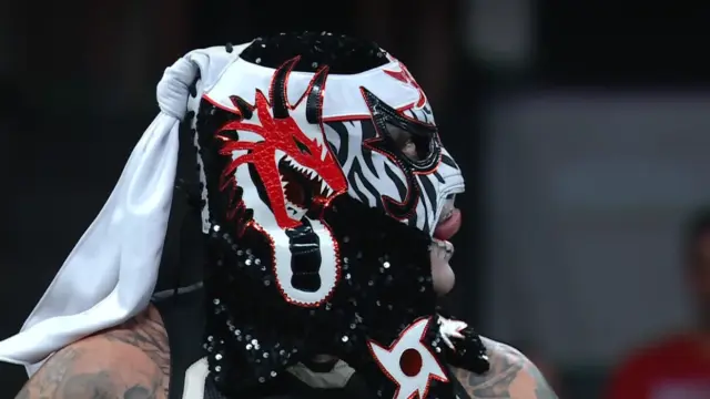 Penta Qualifies for WWE Money in the Bank