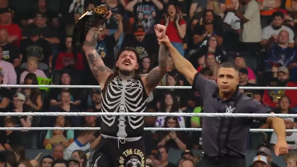 Dominik Mysterio Makes History on WWE RAW With AAA Mega Championship Defense