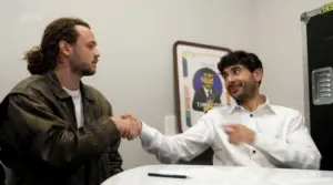 Jack Perry Re-Signs With AEW