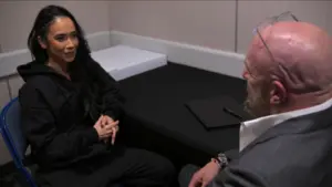 AJ Lee Signed WWE Contract Just 30 Minutes Before SmackDown Return