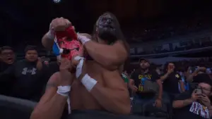 Mystery Attacker Unmasks Psycho Clown at AAA Verano de Escándalo Week 3