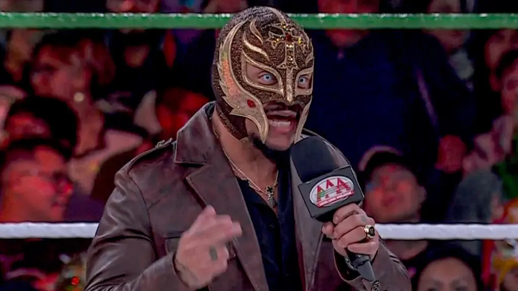 Rey Mysterio Announces Fatal Four-Way to Determine Next Challenger for Rey Fénix