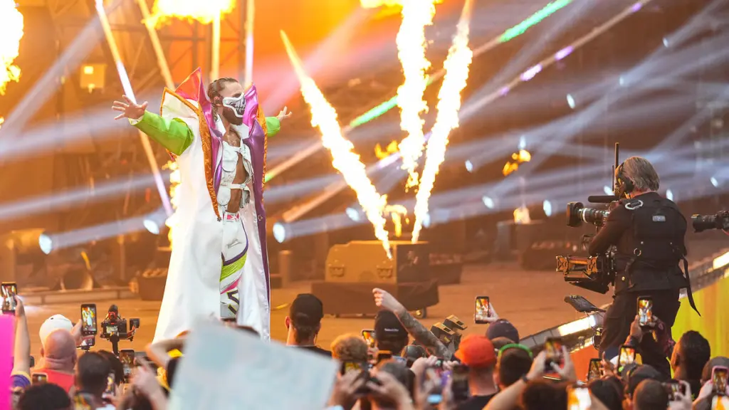Dave Meltzer Believes AEW Factored Into WWE Not Announcing SummerSlam Attendance
