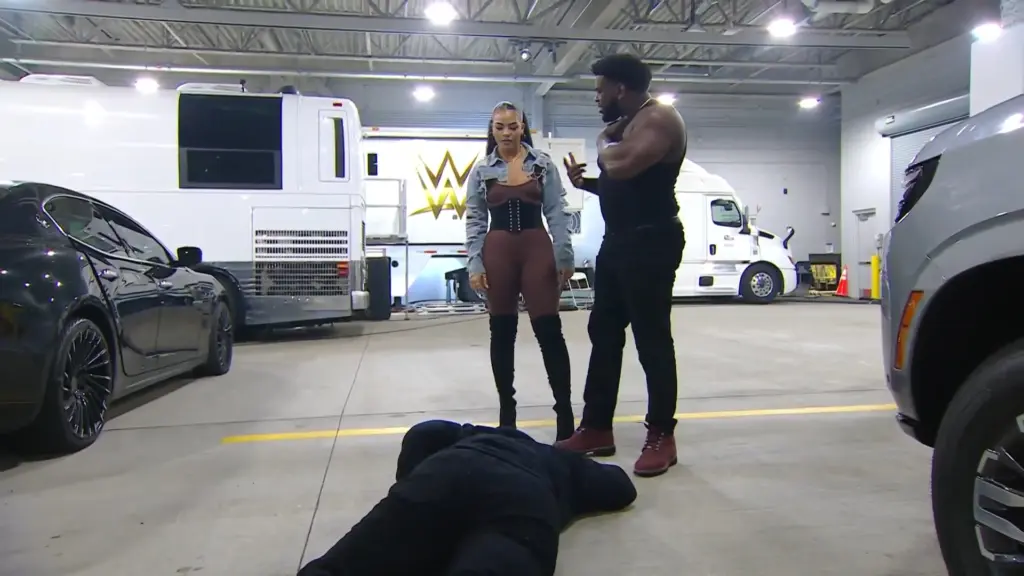 946 Brawls With The Bloodline Again, Reveals New Ally on WWE RAW