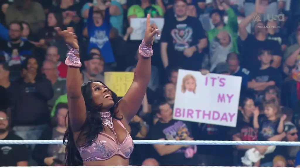 Lash Legend Qualifies for Women’s Money in the Bank Ladder Match